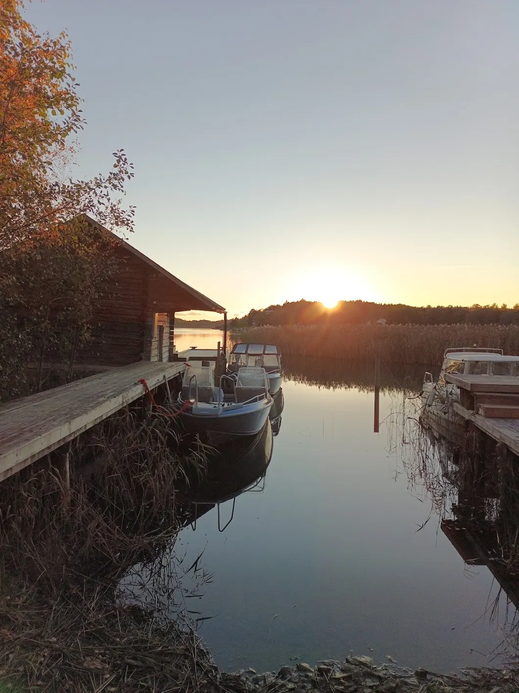 Boat jetties at Kinttalan tila in Rymättylä